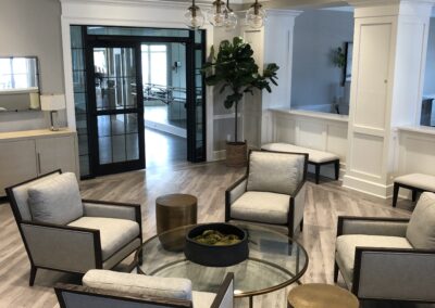 lounge area in sutton landing at mount sinai